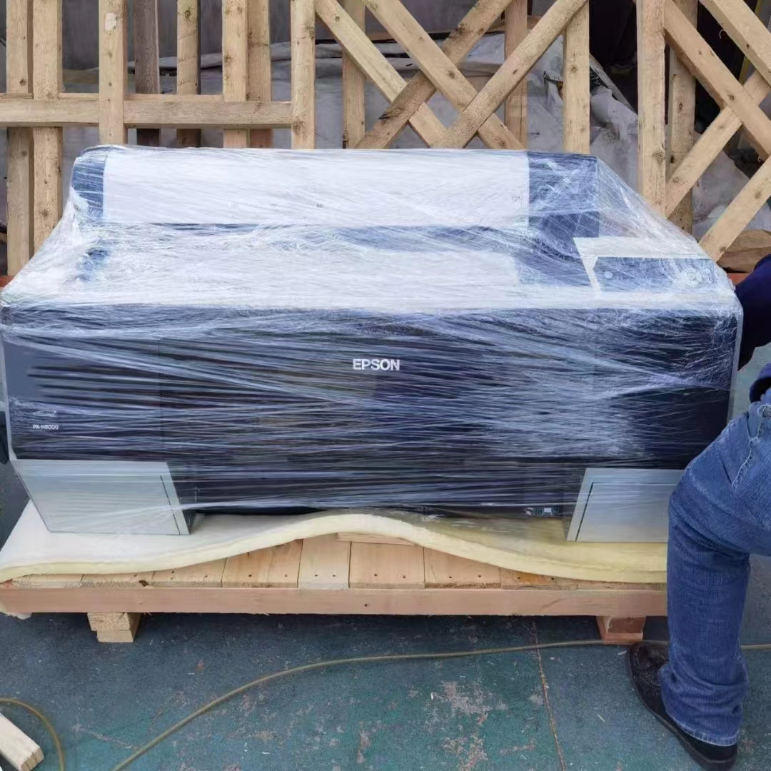 全透明防水菲林打印機打包發(fā)貨，遠(yuǎn)程安裝